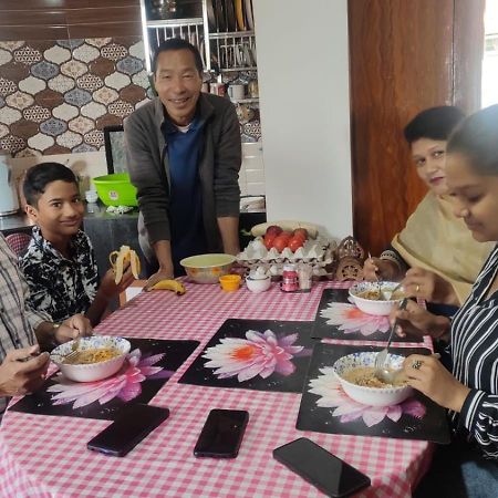 Lotus Homestay Darjeeling  Bagian luar foto