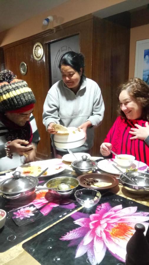 Lotus Homestay Darjeeling  Bagian luar foto