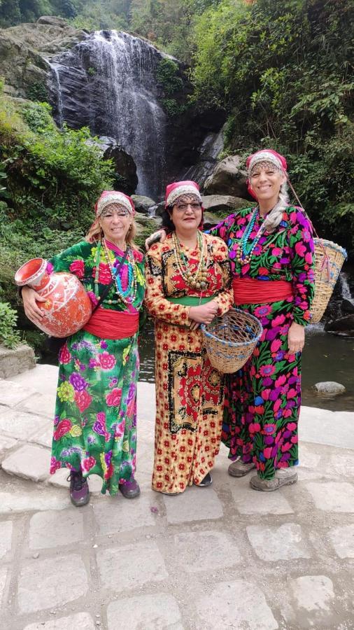 Lotus Homestay Darjeeling  Bagian luar foto
