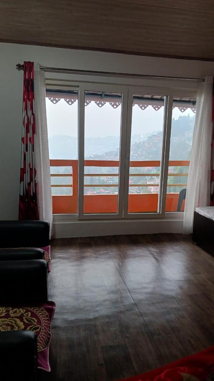Lotus Homestay Darjeeling  Bagian luar foto